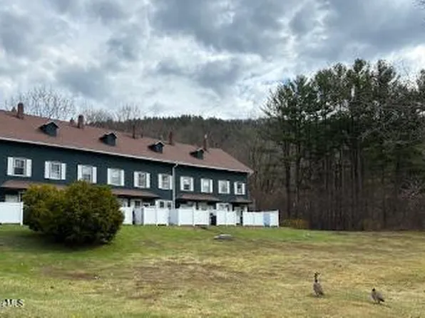 360 Park St #4, Great Barrington, MA 01230