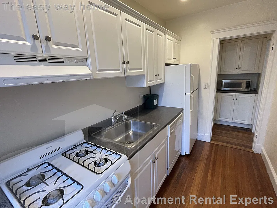 11 Ellery St #3