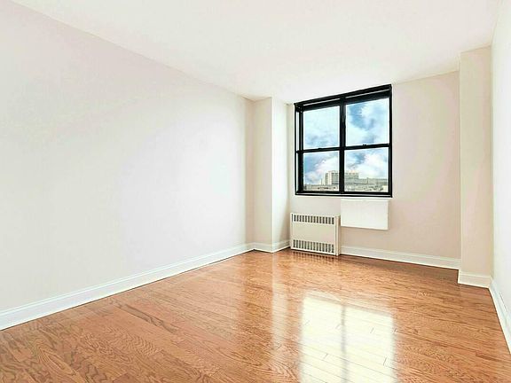 5th image of 3333 Broadway APT D6g