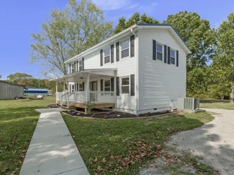 Listing photo 5