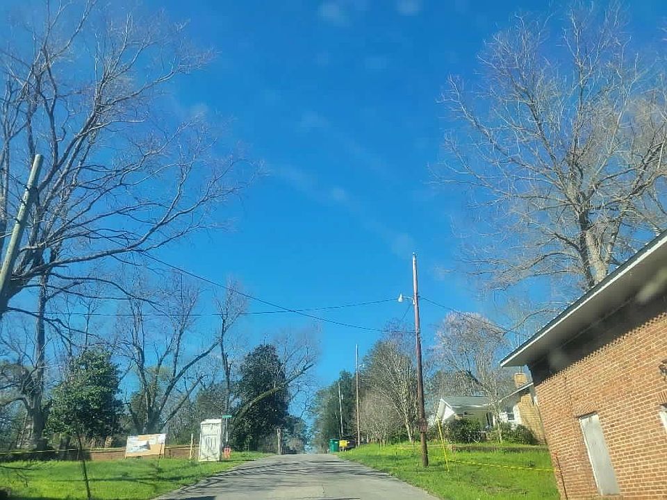 2nd image of 341 Florida St