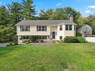 6 Buckingham Rd, Wilmington, MA 01887