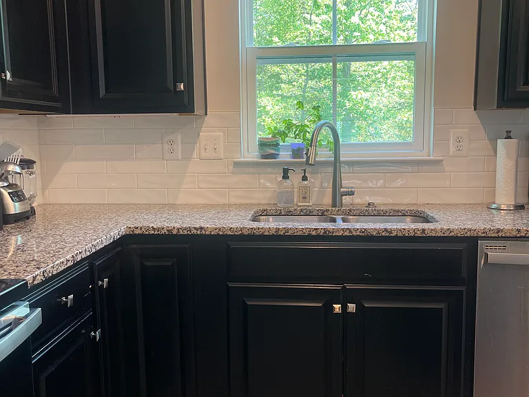 555 Katherine Ave — Photo 11