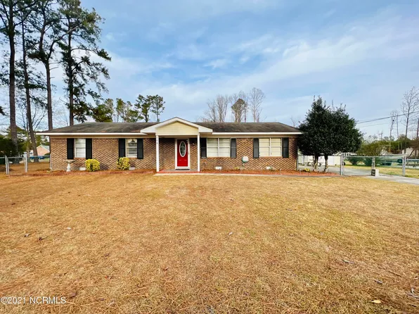 104 Howell Drive, Jacksonville, NC 28540