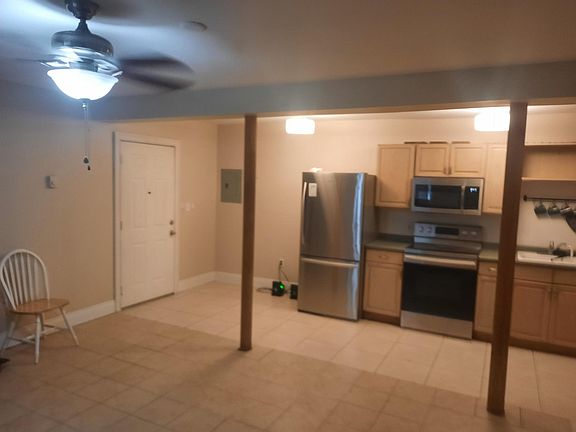 2nd image of 14 Farnham Ave #5