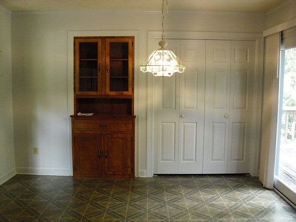 5th image of 310 Dunncroft Ct