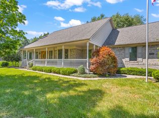 37490 Harvest Ln, New Boston, MI 48164