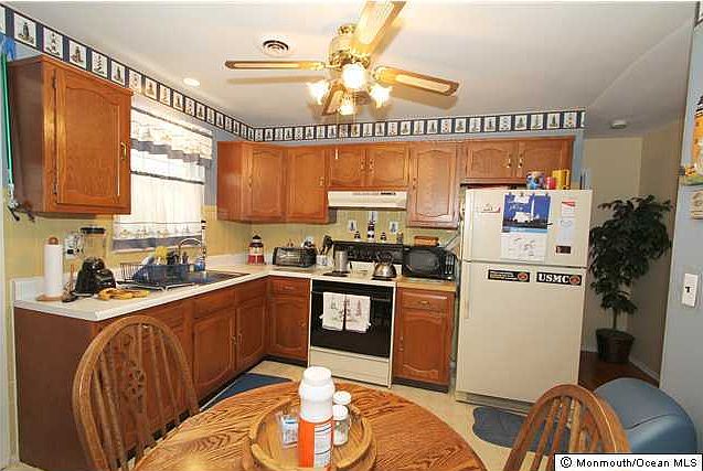 2nd image of 116 Hudson Parkway #A
