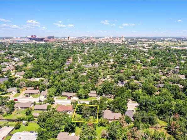 1002 Holleman Dr, College Station, TX 77840