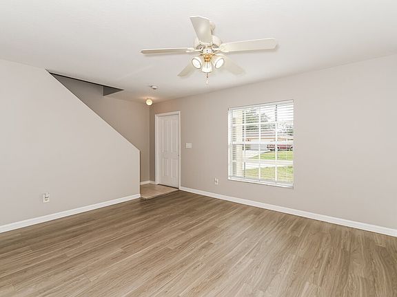 5th image of 1307 SE 18th St