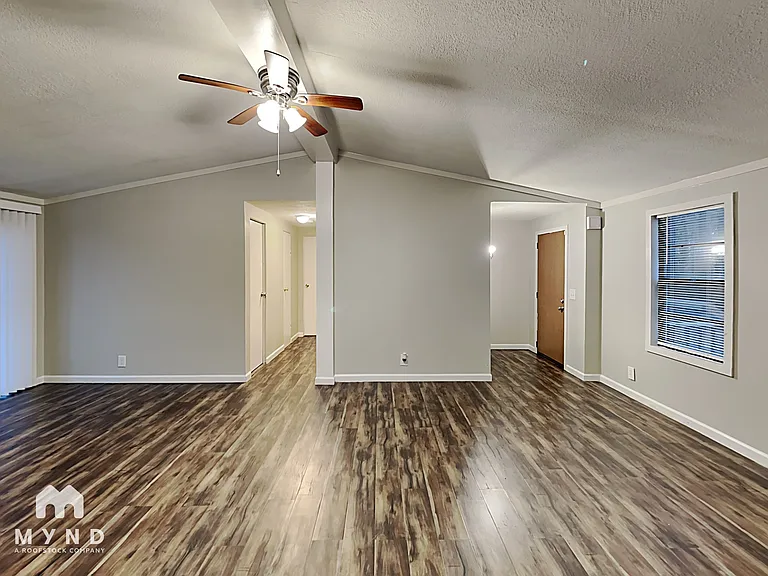 4711 Cook Rd SW — Photo 2