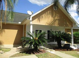 230 Robin Dr, Vidor, TX 77662