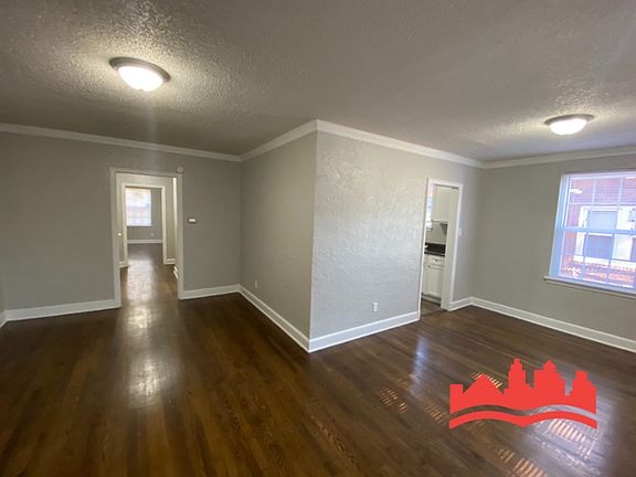 3rd image of 1876 Vollintine Ave