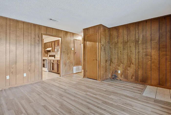 2 bed, 1.0 bath, 790 sqft, $1,000 — Photo 3