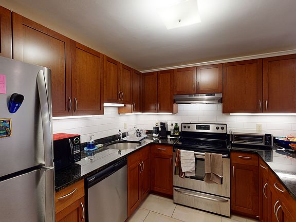 2nd image of 29 Glenville Ave #2
