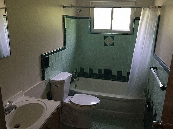 4th image of 649 Ivyhill Dr