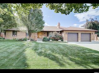 1173 W Country Creek Dr, South Jordan, UT 84095