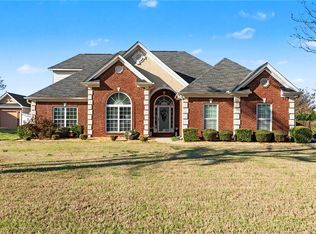 449 Glouchester Dr, Locust Grove, GA 30248