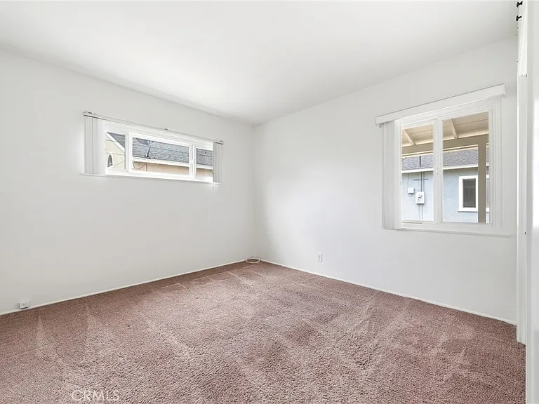 6268 N Muscatel Ave — Photo 16