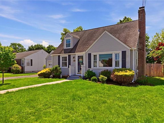 2nd image of 159 Garden City Dr