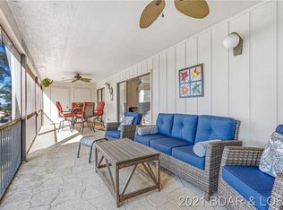 26 W Casa Del Rio Dr #677, Lake Ozark, MO 65049