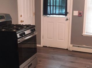 187 Cottage St #1R, Woonsocket, RI 02895