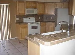 5th image of 1602 Wood Violet Dr