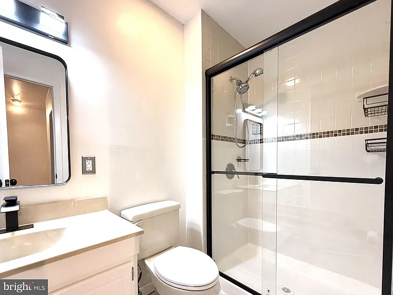 532 Riviera Dr #B — Photo 33