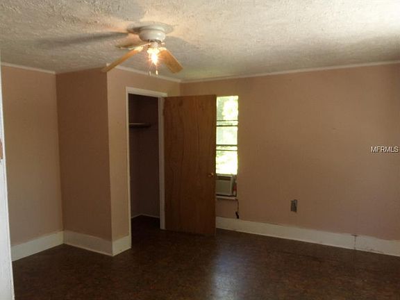 5th image of 222 Kanawha St
