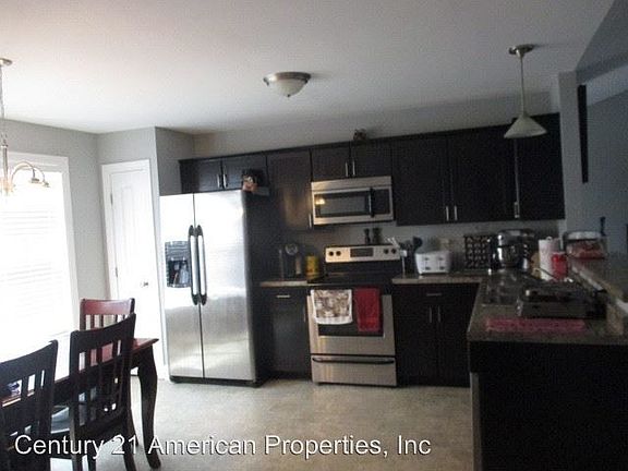 5th image of 128 Palo Alto Park Dr