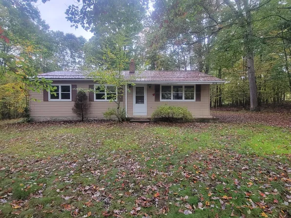 150 Yates Dr, Falls Creek, PA 15840