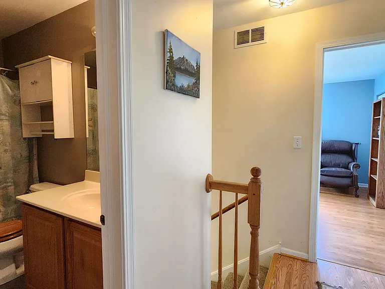 301 Wedgewood Cir #301 — Photo 24