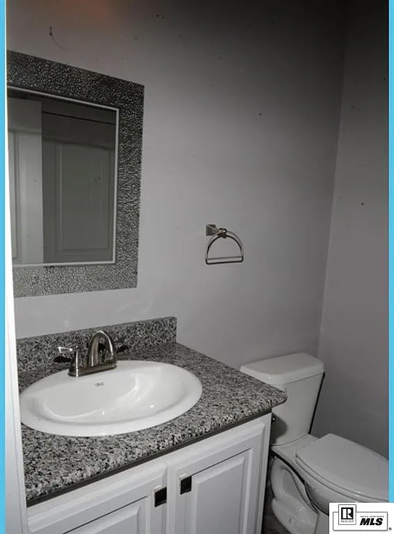 2 bed, 2.5 bath, 1500 sqft, $1,600 — Photo 2