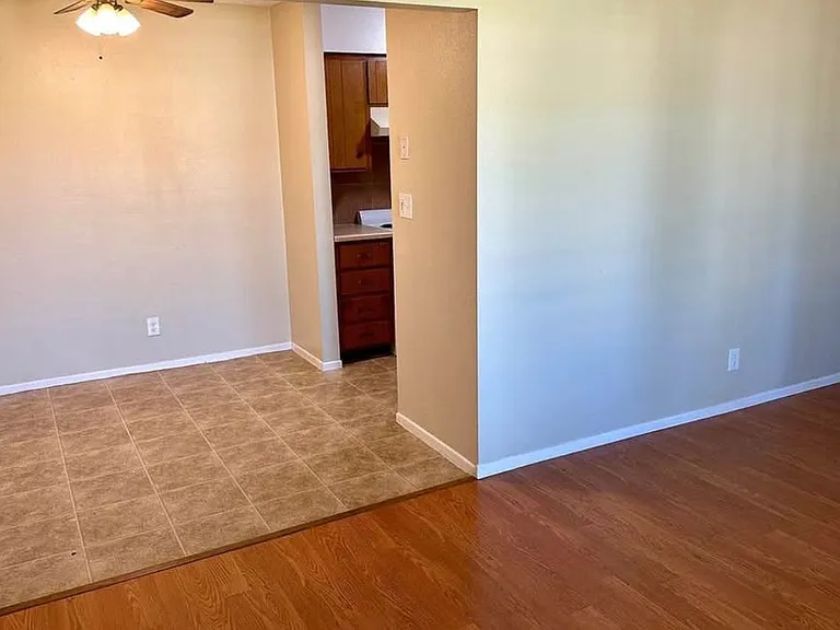 2411 W Hazelwood St #277 — Photo 5