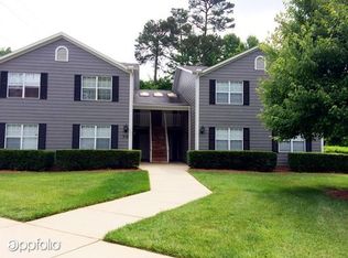 719 Shelby Dr APT D, Greensboro, NC 27409
