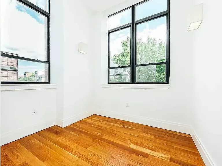 17 Monitor St #4N — Photo 11