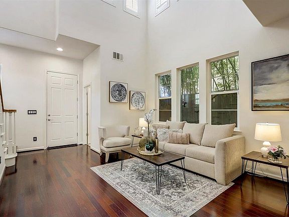 5th image of 7254 Clear Vista Ct