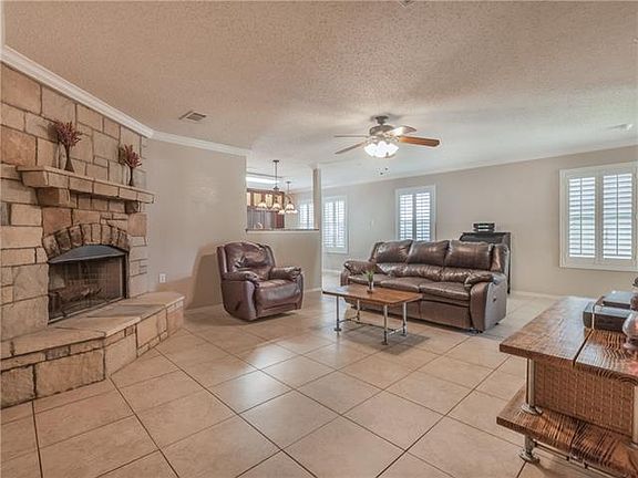3rd image of 5124 Bedfordshire Dr