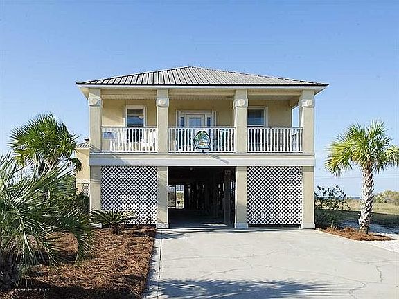 Front "Seas the Moment"