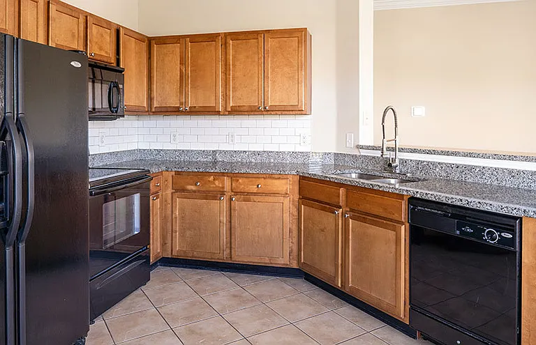 The Arlington at Eastern Shore Centre Apartments — Photo 9