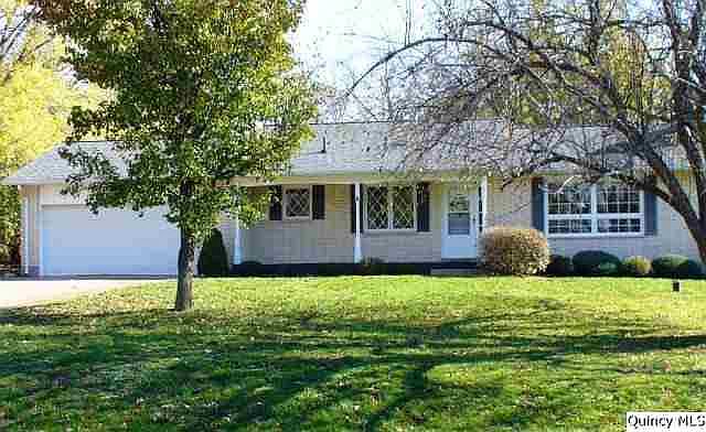 Home for Sale in Quincy, IL $109,000