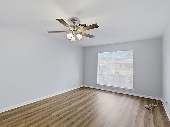 2nd image of 2330 17th St