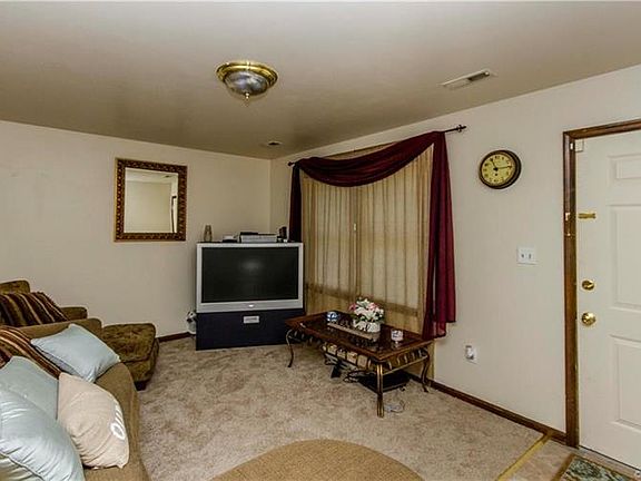5th image of 4107 Mansfield Dr