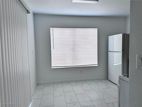 3rd image of 4447 Pineaire St #4447