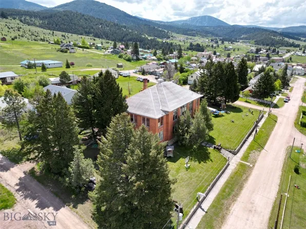 718 Pearl St, Philipsburg, MT 59858
