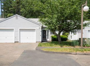 8 Knoll Ln UNIT 8, Weatogue, CT 06089