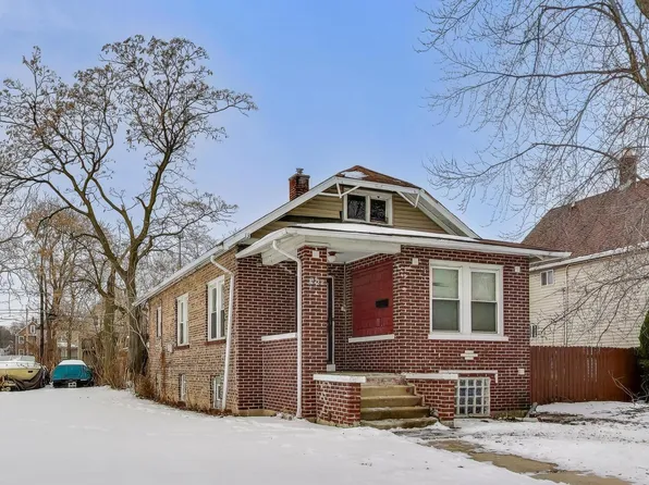 22 E 19th Pl, Chicago Heights, IL 60411