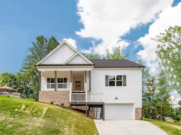 6737 Flagstone Dr, Ooltewah, TN 37363