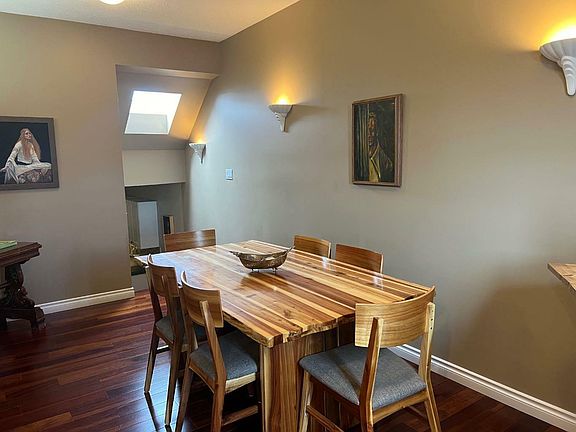 2nd image of 360 4th St W #5
