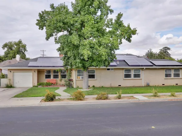 128 Walnut Ave, Oakdale, CA 95361